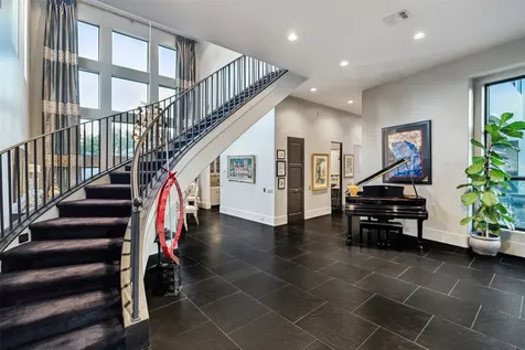 5311 Queensloch Drive Houston TX 77096