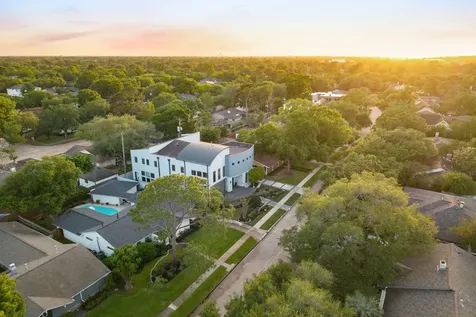5311 Queensloch Drive Houston TX 77096