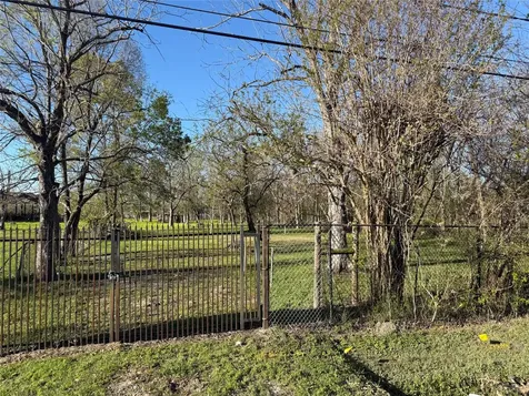 2527 Lone Oak Road Houston TX 77093