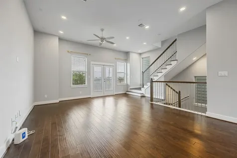 727 Schwartz Street Houston TX 77020