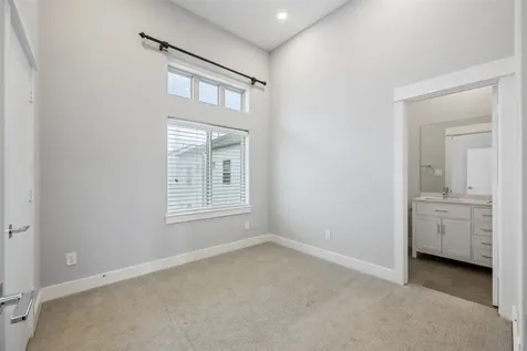 727 Schwartz Street Houston TX 77020
