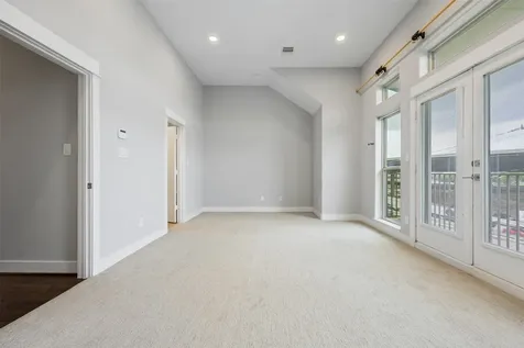 727 Schwartz Street Houston TX 77020