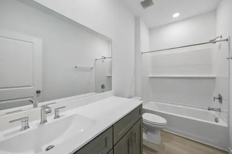 7122 Thomas James Court Cove TX 77523
