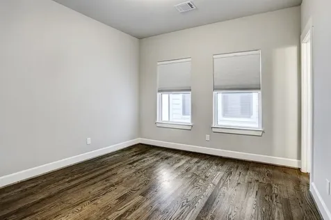 1057 W 25th Street A Houston TX 77008