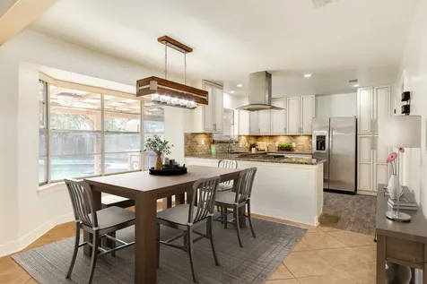 267 Wentworth Drive West Columbia TX 77486