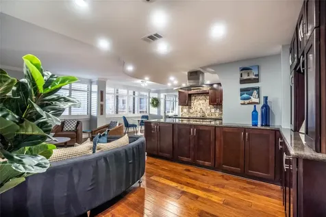 3525 Sage Road 1511 Houston TX 77056