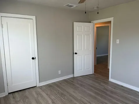 5962 Belarbor Street Houston TX 77033