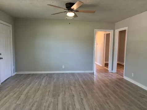 5962 Belarbor Street Houston TX 77033