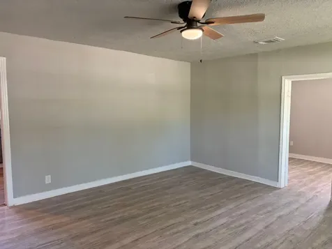 5962 Belarbor Street Houston TX 77033