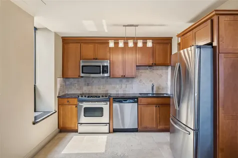1111 Caroline Street 2611 Houston TX 77010