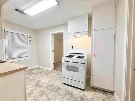 1232 San Felipe Street Angleton TX 77515