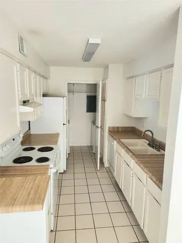 6500 Sands Point Drive 104 Houston TX 77074
