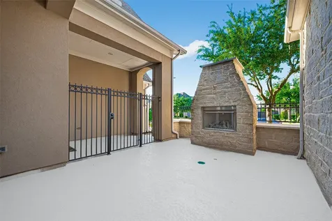 715 Suncatcher Circle Richmond TX 77406