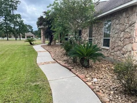 15453 Crown Oaks Drive Montgomery TX 77316