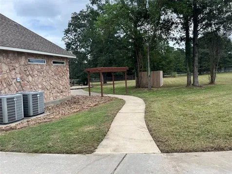 15453 Crown Oaks Drive Montgomery TX 77316