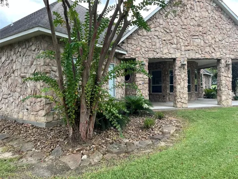 15453 Crown Oaks Drive Montgomery TX 77316