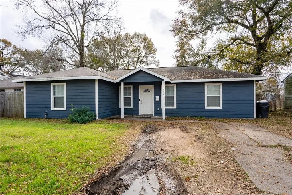 5938 Southlark Street Houston TX 77033