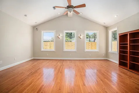 33 Maple Lane Galveston TX 77551