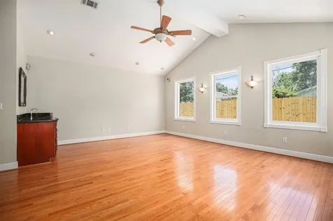 33 Maple Lane Galveston TX 77551