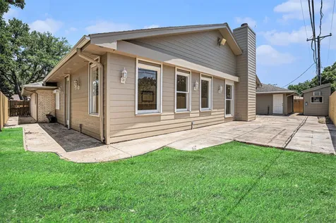 33 Maple Lane Galveston TX 77551