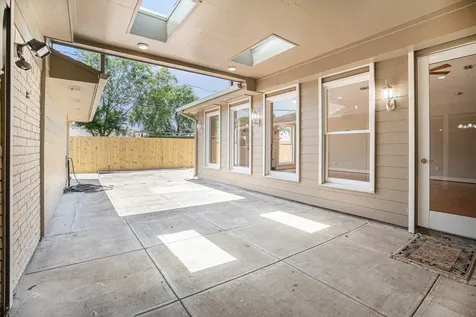 33 Maple Lane Galveston TX 77551