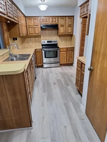605 Noreda Street Angleton TX 77515