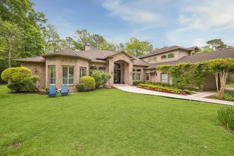 9519 Clubhouse Circle Magnolia TX 77354