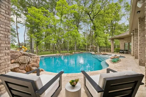 9519 Clubhouse Circle Magnolia TX 77354