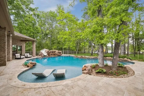 9519 Clubhouse Circle Magnolia TX 77354