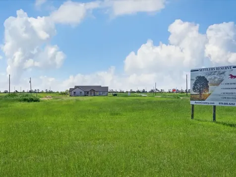 Lot 17 428 Rolling Hill Drive Cat Spring TX 78933