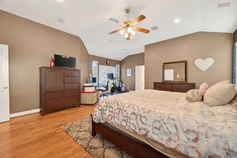 5349 Val Verde Street Houston TX 77056