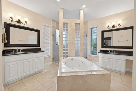 5349 Val Verde Street Houston TX 77056