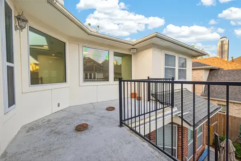 5349 Val Verde Street Houston TX 77056