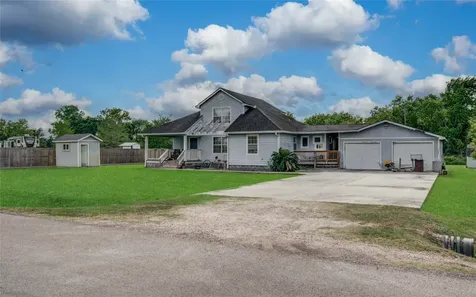 7228 Avenue R Santa Fe TX 77510