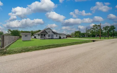 7228 Avenue R Santa Fe TX 77510