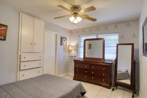 202 Rose Marie Boulevard Hearne TX 77859