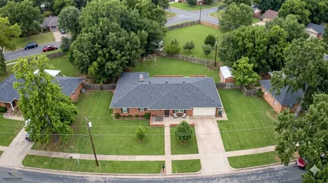 202 Rose Marie Boulevard Hearne TX 77859