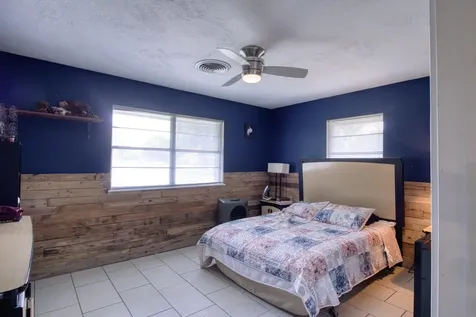 202 Rose Marie Boulevard Hearne TX 77859