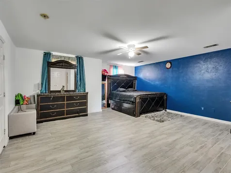 7923 Glenview Drive Houston TX 77061
