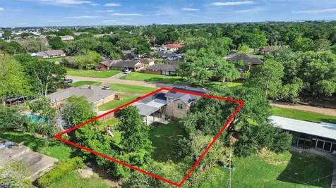 7923 Glenview Drive Houston TX 77061