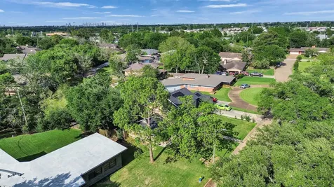 7923 Glenview Drive Houston TX 77061