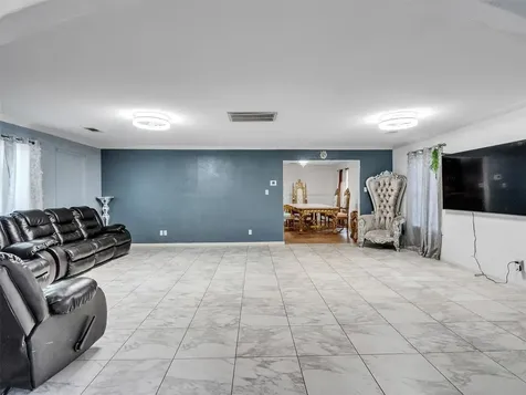 7923 Glenview Drive Houston TX 77061