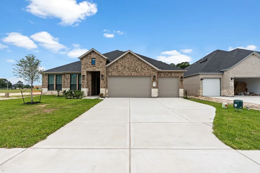 2501 Barton Creek Trail Friendswood TX 77546