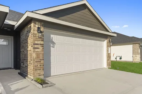 1519 Splashing Wave Drive Iowa Colony TX 77583