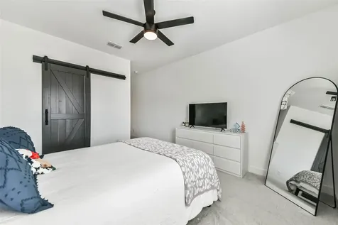 1612 Dayton Ridge Circle Friendswood TX 77546