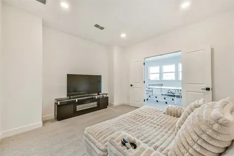 1612 Dayton Ridge Circle Friendswood TX 77546