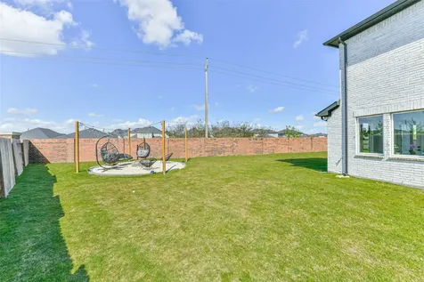 1612 Dayton Ridge Circle Friendswood TX 77546