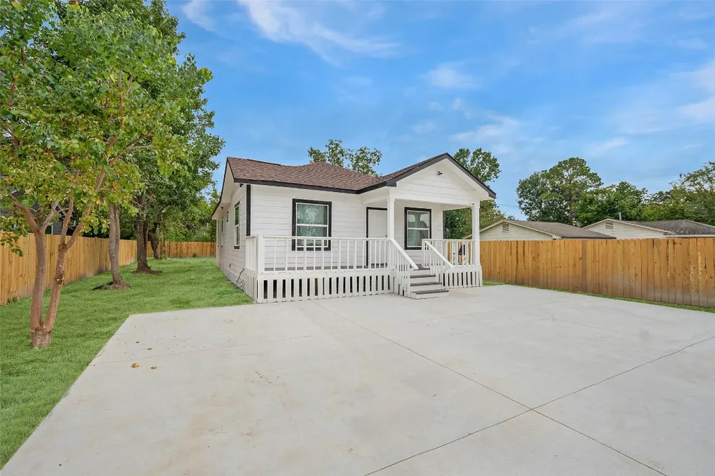 9305 Kentshire Drive Houston TX 77078