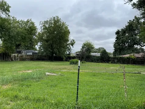 2106 Tuam Street Houston TX 77004
