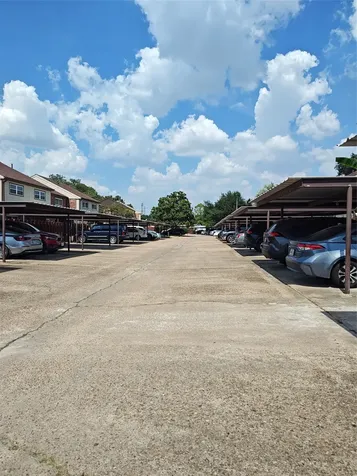 2252 Shadowdale Drive 362 Houston TX 77043
